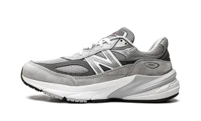 running in a swamp area shoes Motion control 990v6 "Grey"