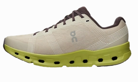 On Cloudgo "Sand Zest" running in the wind shoes running on asphalt