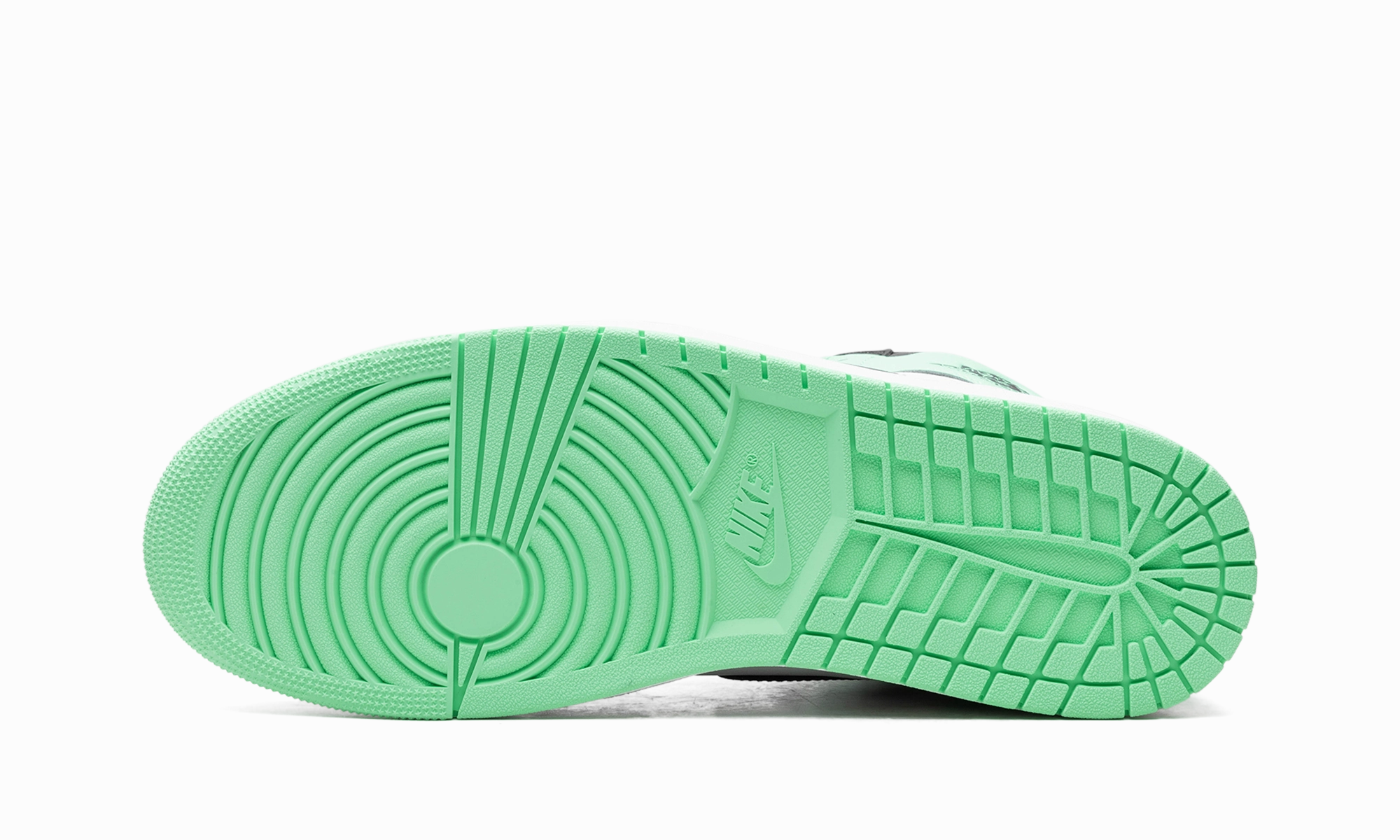 Modern Look Air Jordan 1 Retro High OG "Green Glow"