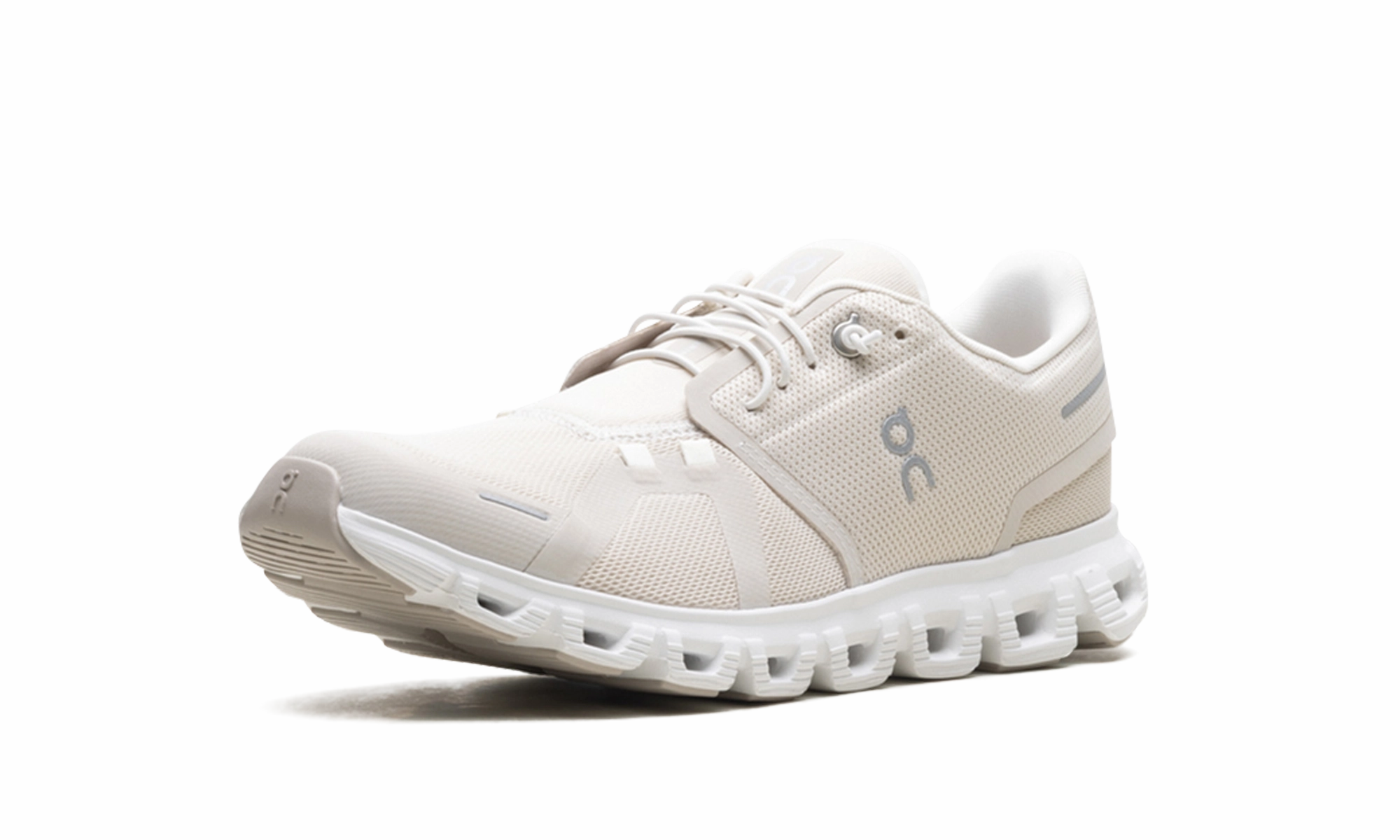 Cloud 6 WMNS "Pearl White" sustainable running shoes
