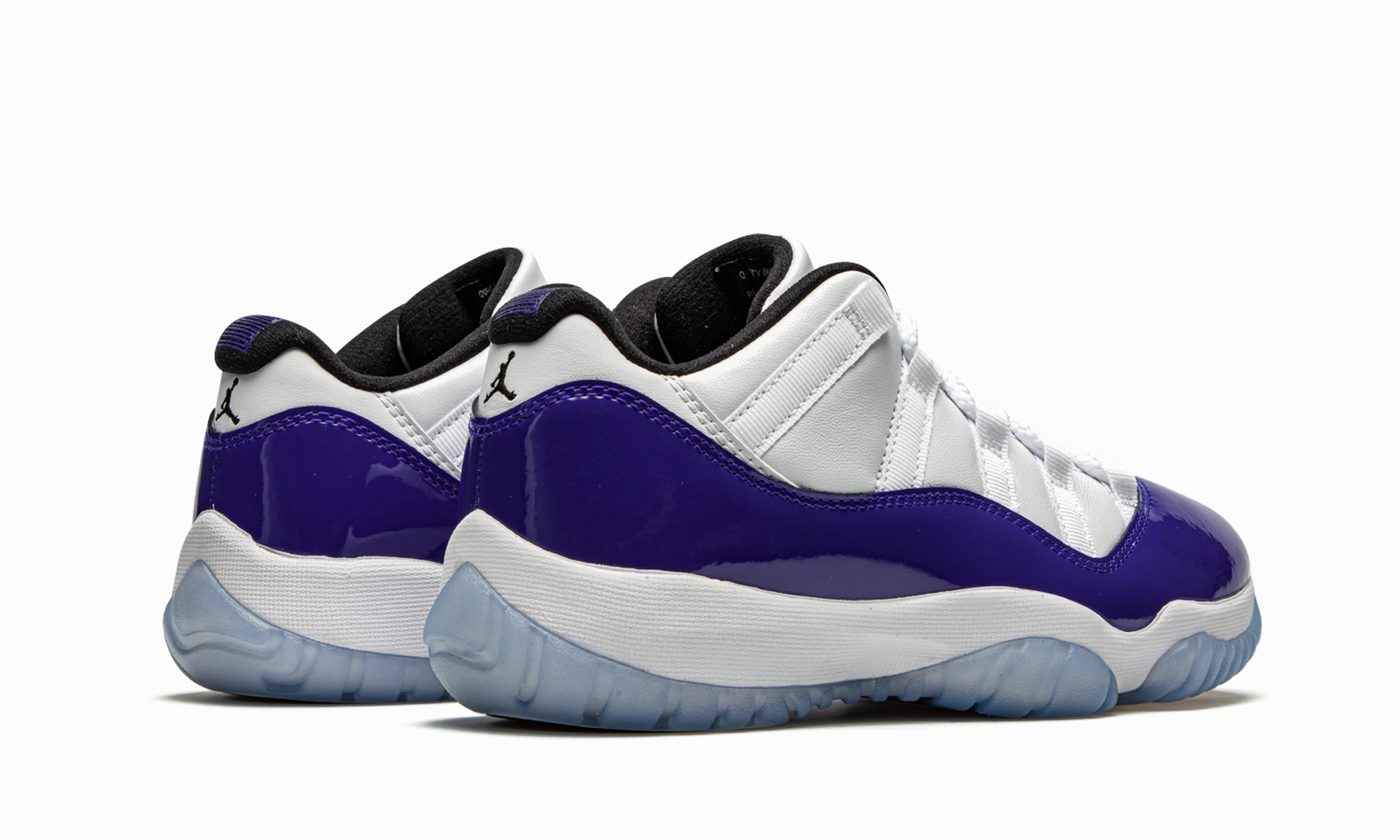 synthetic leather shoe feature Posture - correction AIR JORDAN 11 LOW WMNS "Concord Sketch"
